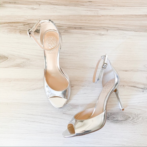 Vince Camuto Shoes - Vince Camuto Calinas Silver Metallic Sandal
